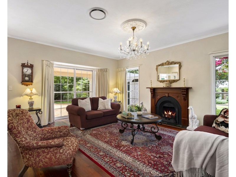 49 Bateke Road, Tamborine Mountain QLD 4272