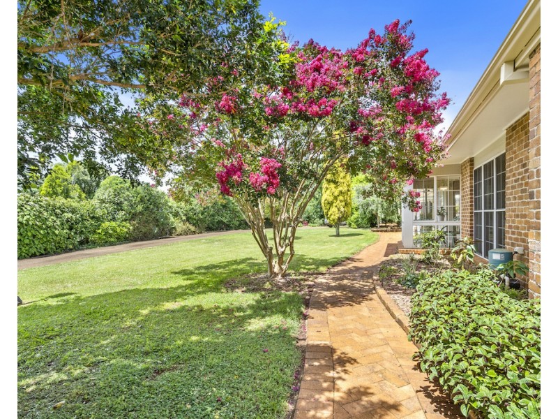 49 Bateke Road, Tamborine Mountain QLD 4272