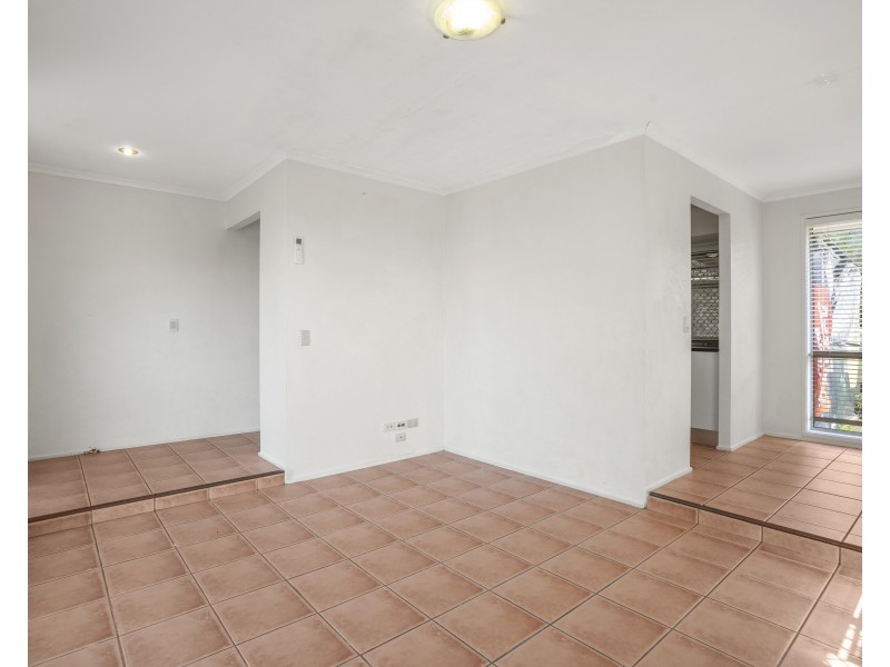 65 Barossa Street, Kingston QLD 4114