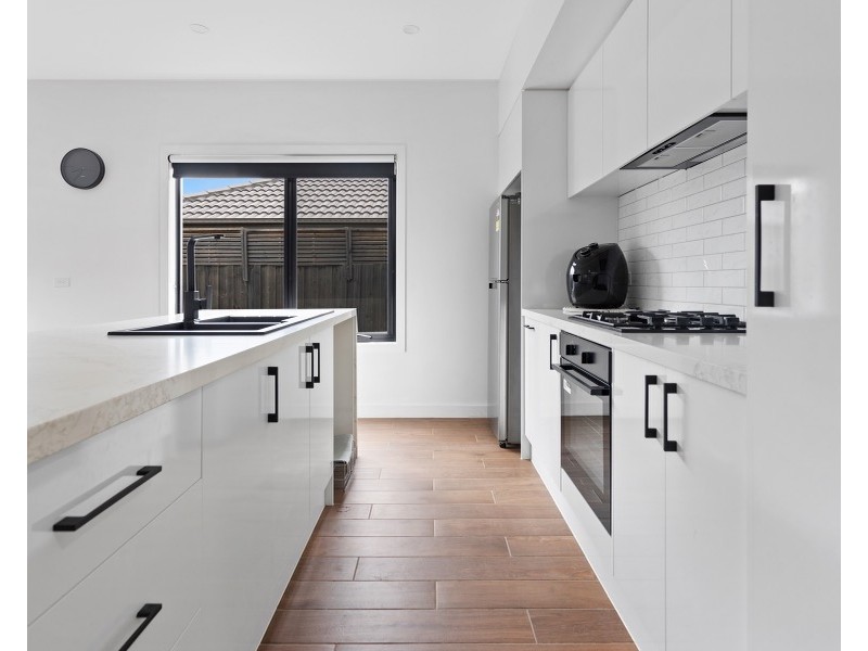 1/22 Larch Street, Thomastown VIC 3074