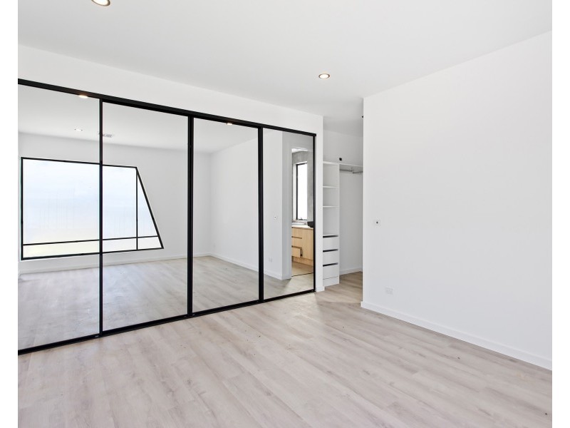 12 Bisham Street, Mickleham VIC 3064