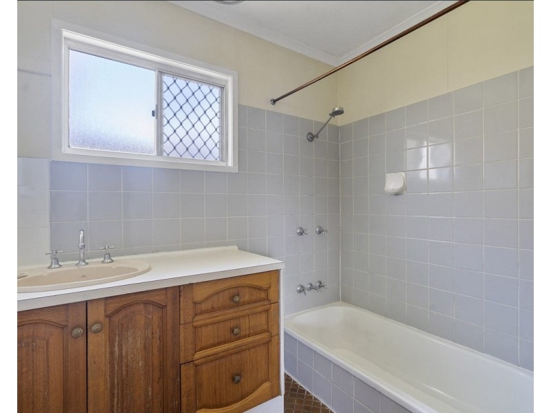 206 Oxley Drive, Coombabah QLD 4216