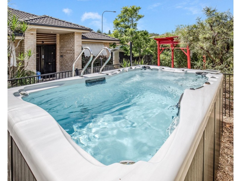 9 Witheren Circuit, Pacific Pines QLD 4211
