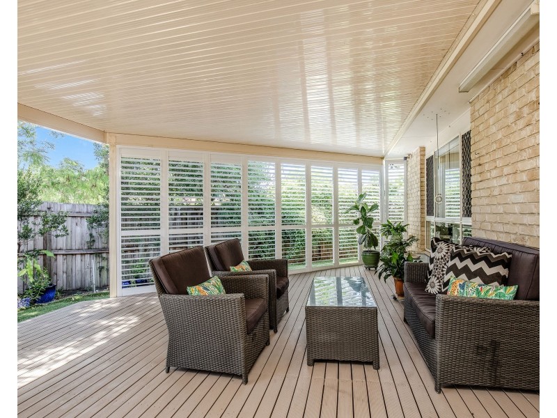 9 Witheren Circuit, Pacific Pines QLD 4211