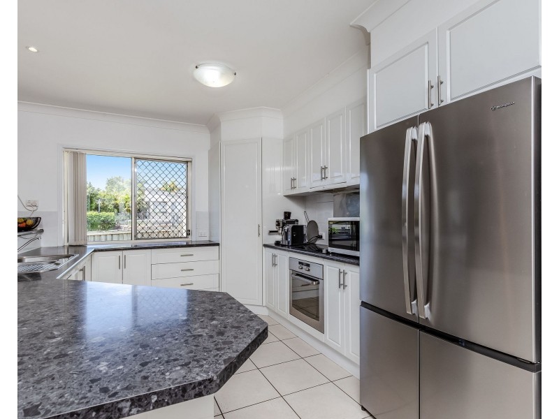 9 Witheren Circuit, Pacific Pines QLD 4211