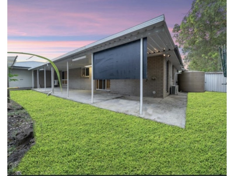17 Lorikeet Way, Crestmead QLD 4132