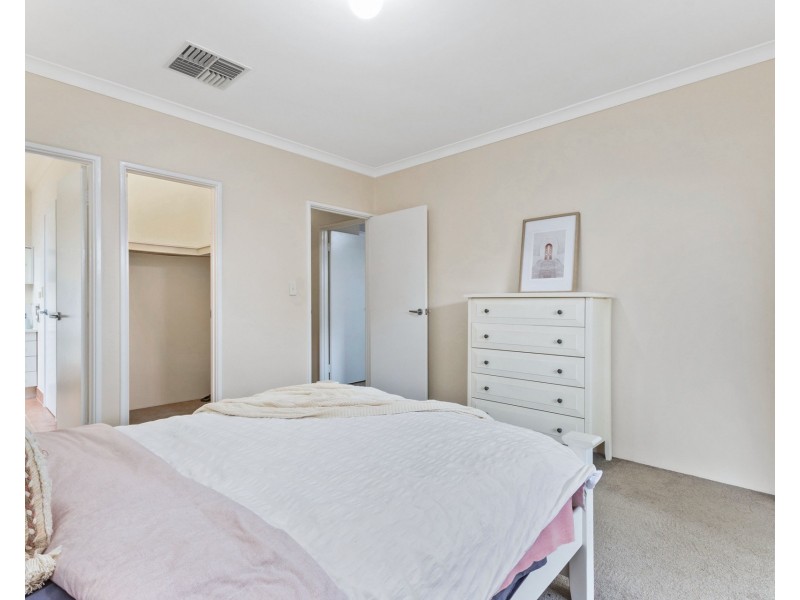 2/22 Gentle Circle, South Guildford WA 6055
