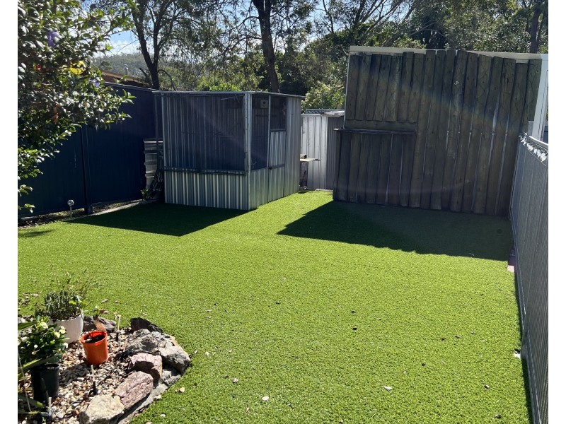 5 Rochester Drive, Mount Warren Park QLD 4207