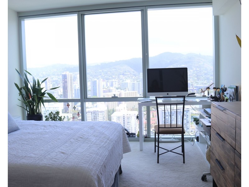 8 Surfers Paradise, Surfers Paradise QLD 4217