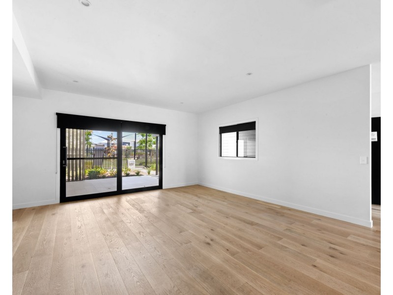 27 Ondine Lane, Newport QLD 4020
