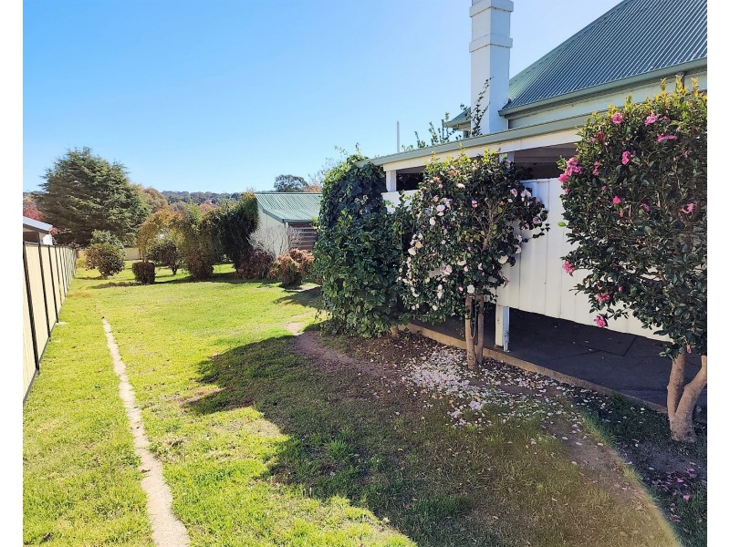 374 Rouse Street, Tenterfield NSW 2372