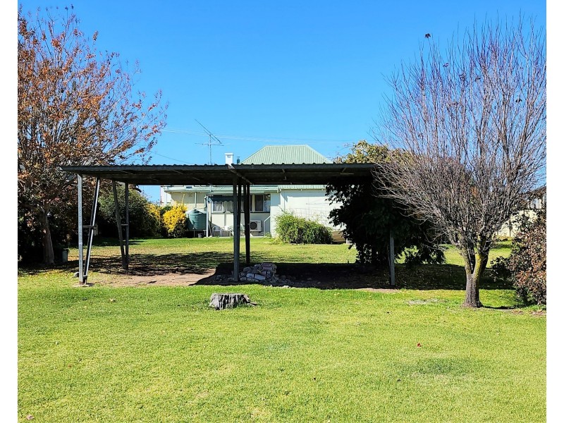 374 Rouse Street, Tenterfield NSW 2372