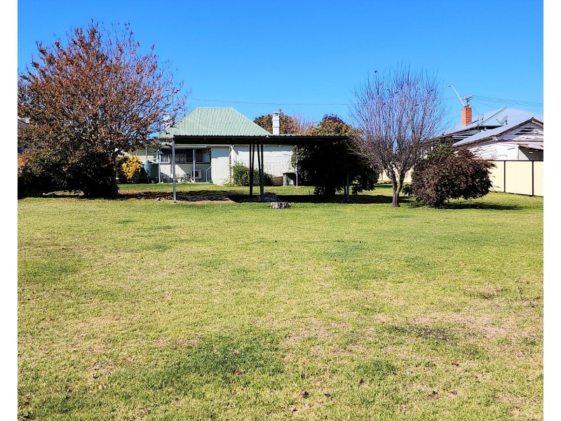 374 Rouse Street, Tenterfield NSW 2372