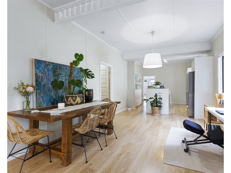 14 Norman Avenue, Norman Park QLD 4170