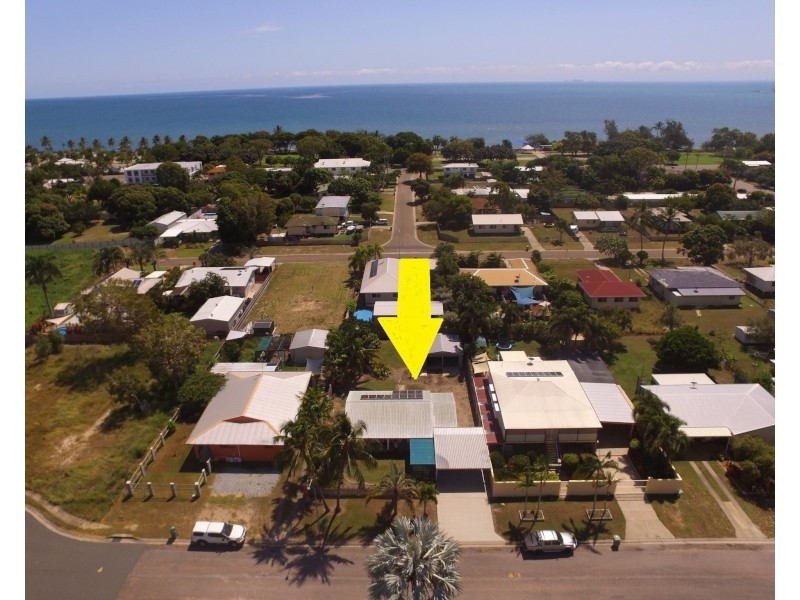 14 Oak Crescent, Bowen QLD 4805