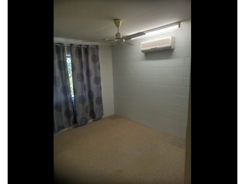 14 Oak Crescent, Bowen QLD 4805