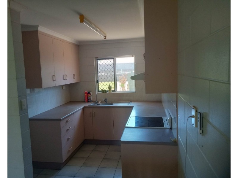 14 Oak Crescent, Bowen QLD 4805