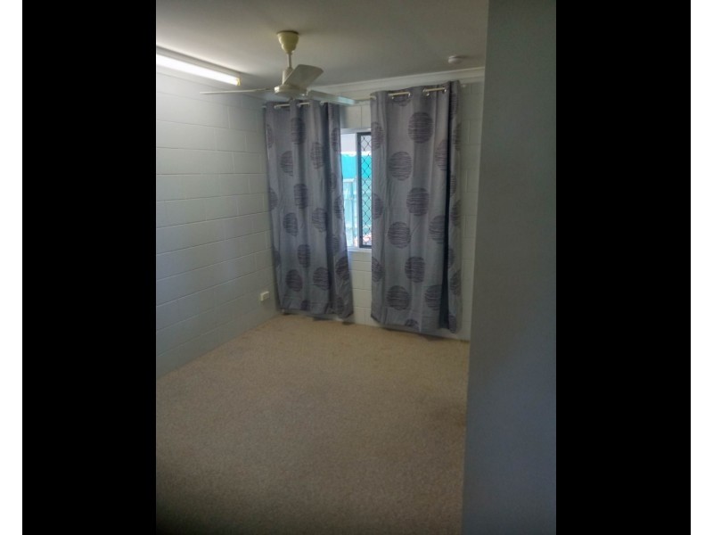 14 Oak Crescent, Bowen QLD 4805