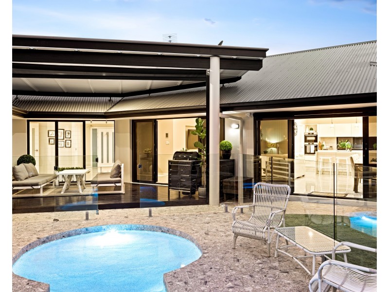 36 Hetherington Drive, Twin Waters QLD 4564