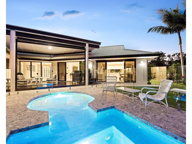 36 Hetherington Drive, Twin Waters QLD 4564