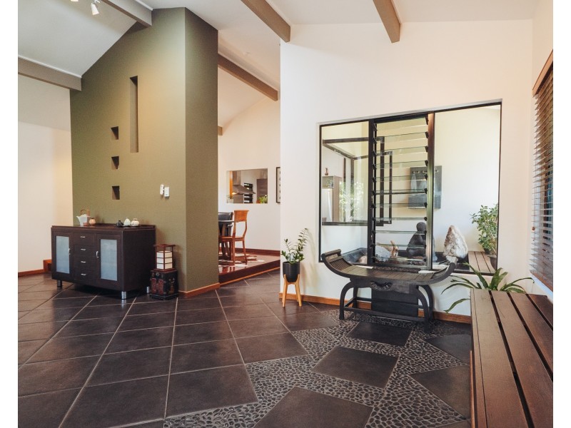 81 Yakola Parade, Alexandra Headland QLD 4572
