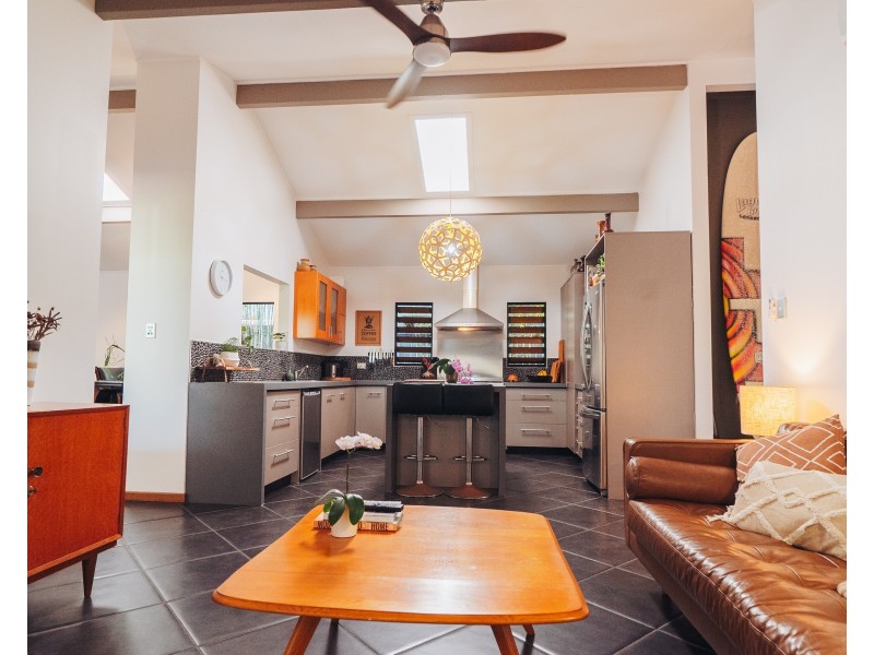 81 Yakola Parade, Alexandra Headland QLD 4572