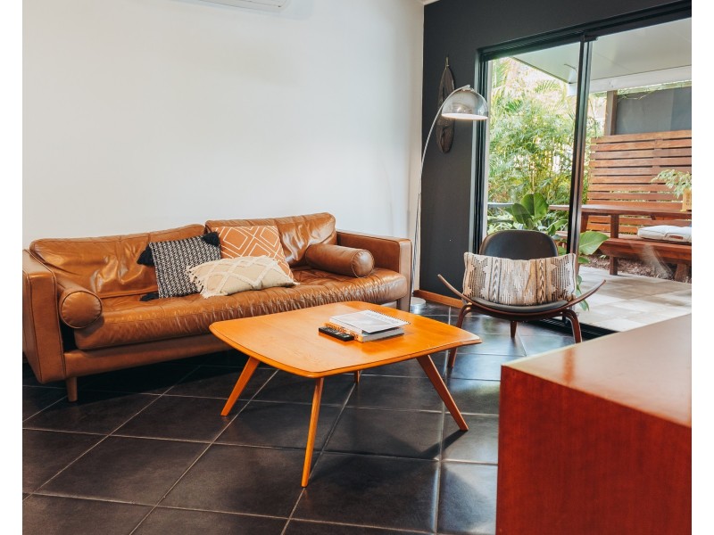 81 Yakola Parade, Alexandra Headland QLD 4572