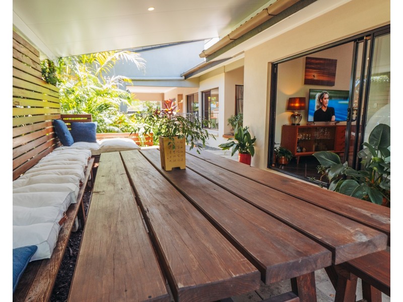 81 Yakola Parade, Alexandra Headland QLD 4572