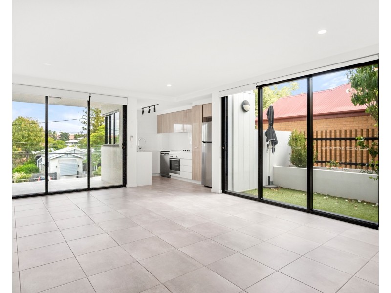 2/40 Nicklin Street, Coorparoo QLD 4151