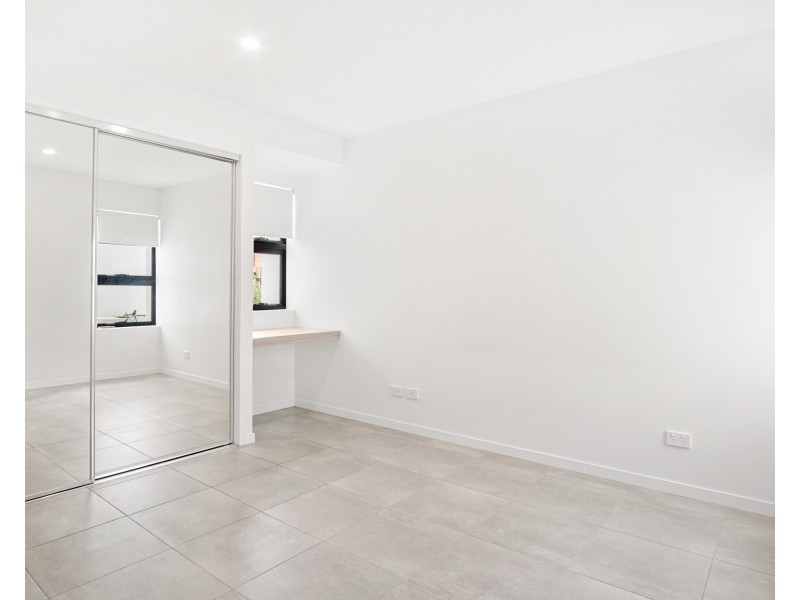 2/40 Nicklin Street, Coorparoo QLD 4151