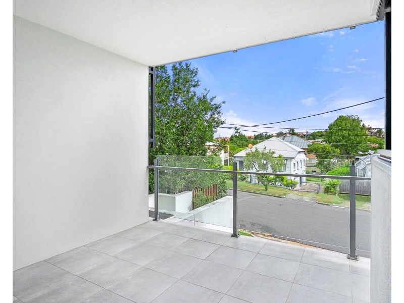 2/40 Nicklin Street, Coorparoo QLD 4151