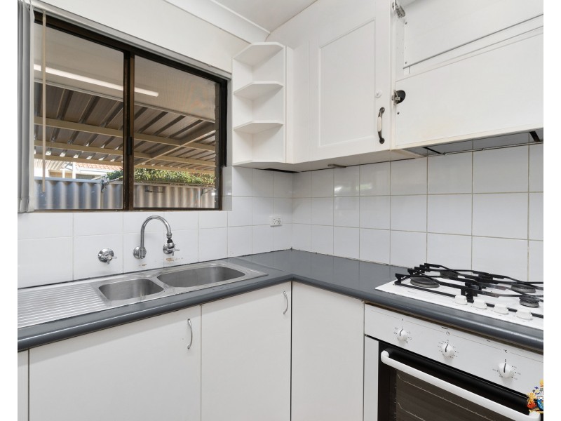 20B Roxwell Way, Girrawheen WA 6064