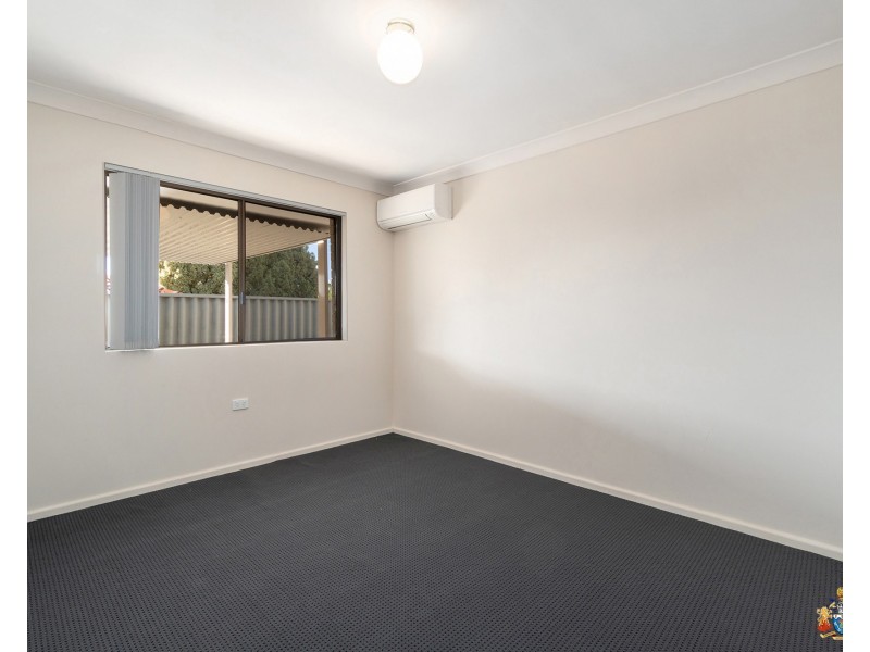 20B Roxwell Way, Girrawheen WA 6064