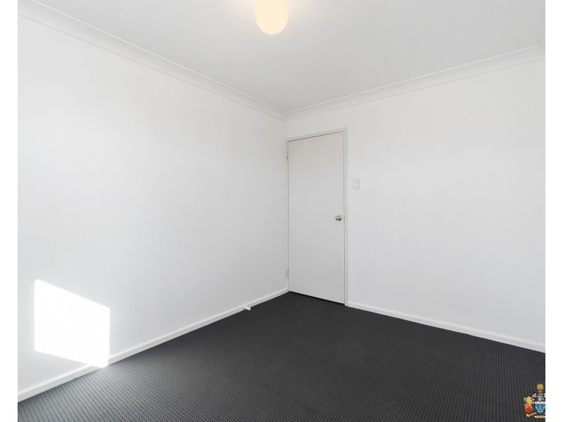 20B Roxwell Way, Girrawheen WA 6064