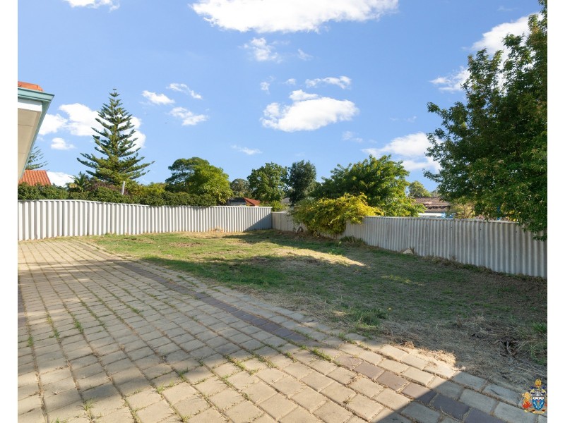20B Roxwell Way, Girrawheen WA 6064