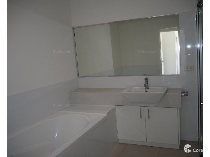 3 Matheson Court, Middlemount QLD 4746