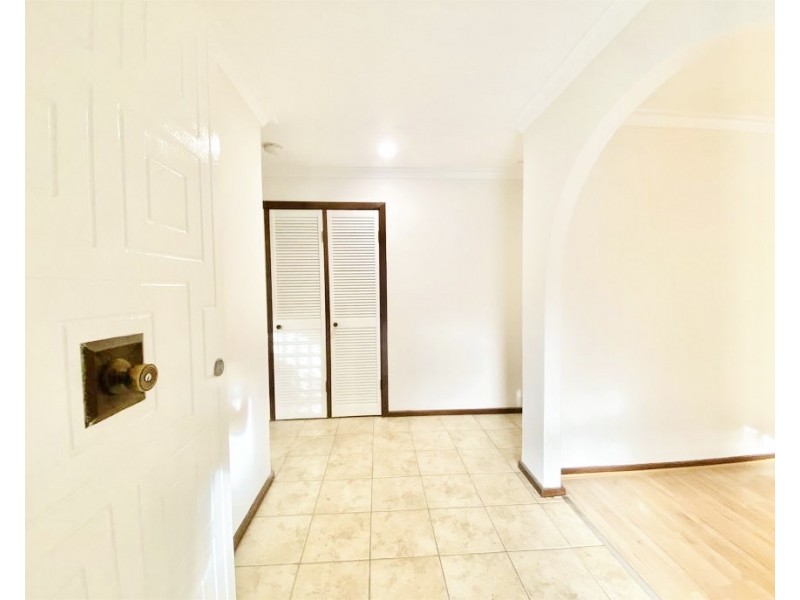 18 Mirrelia Way, Riverton WA 6148