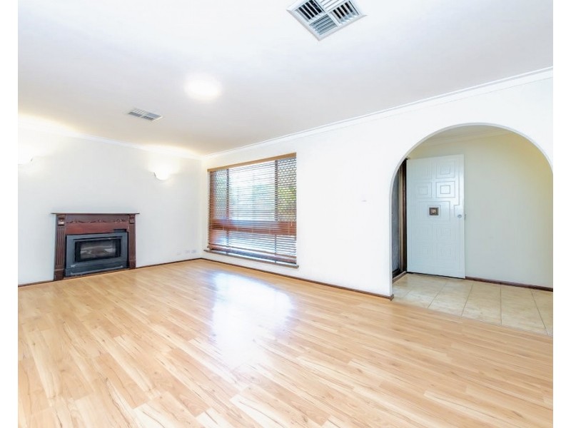 18 Mirrelia Way, Riverton WA 6148