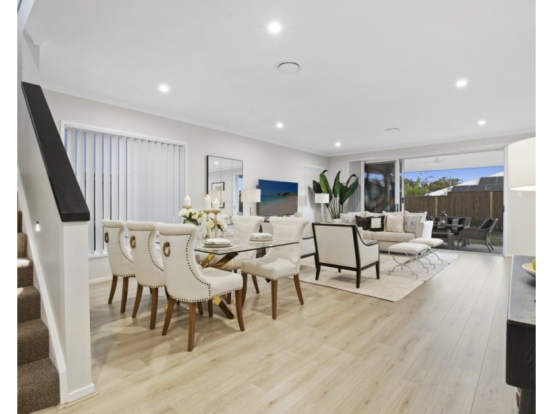 84 Somerset Cct, Pimpama QLD 4209