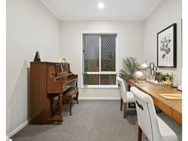 84 Somerset Cct, Pimpama QLD 4209