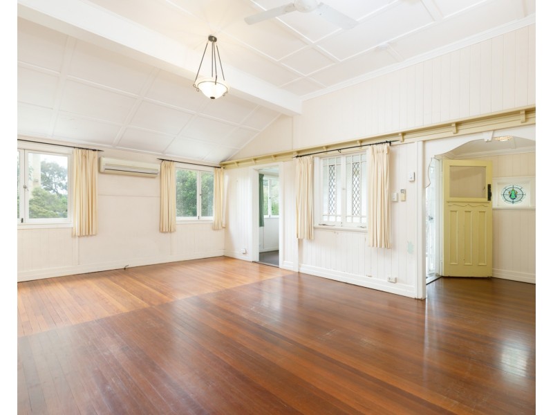 3 Baty Street, St Lucia QLD 4067