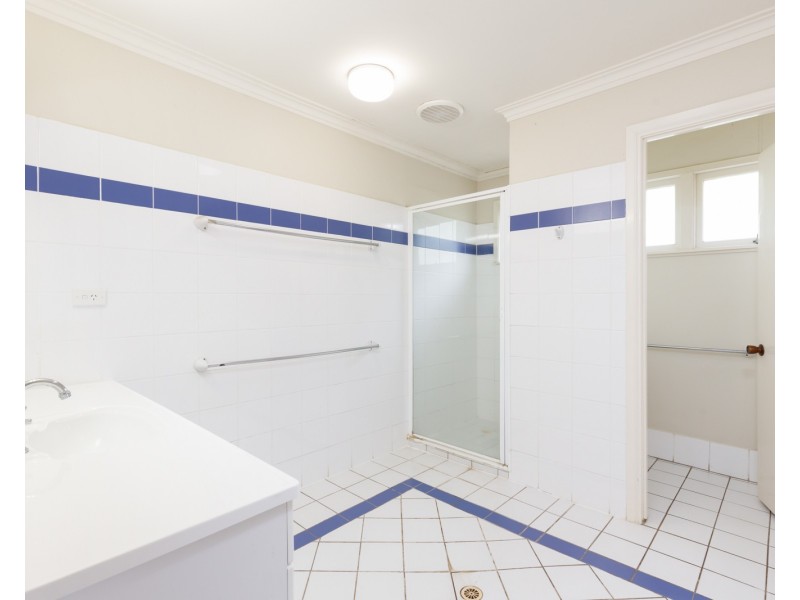 3 Baty Street, St Lucia QLD 4067