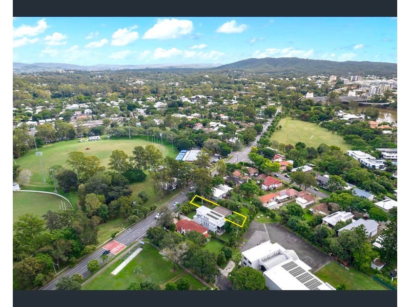 18 Oxley Road, Chelmer QLD 4068