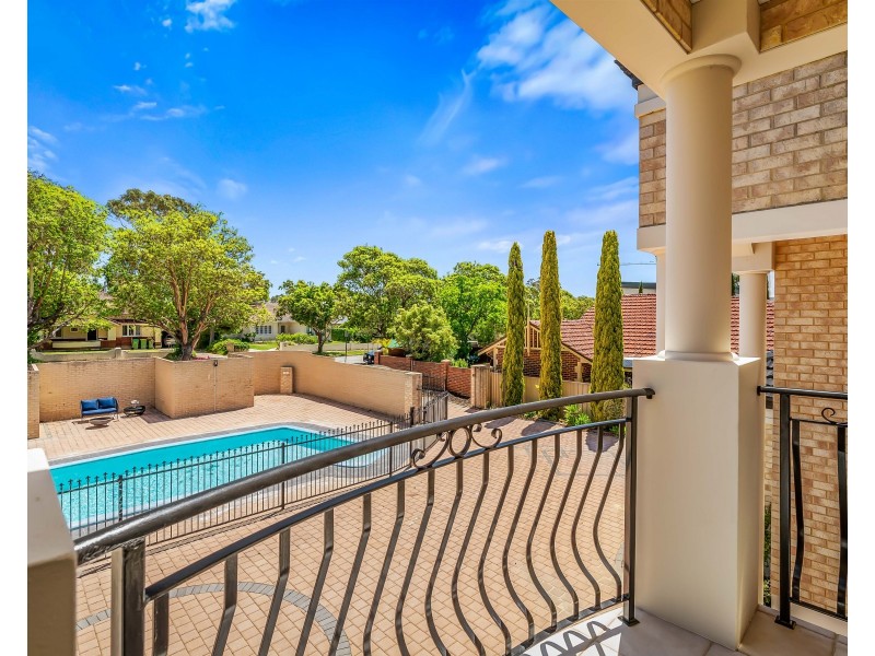 114 Waratah Avenue, Dalkeith WA 6009