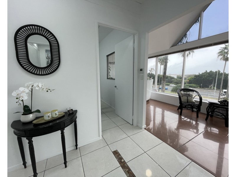 42 Marine Parade, Southport QLD 4215