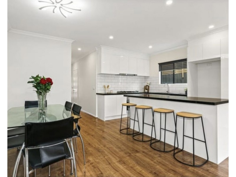 2/8 Dawson Avenue, Footscray VIC 3011