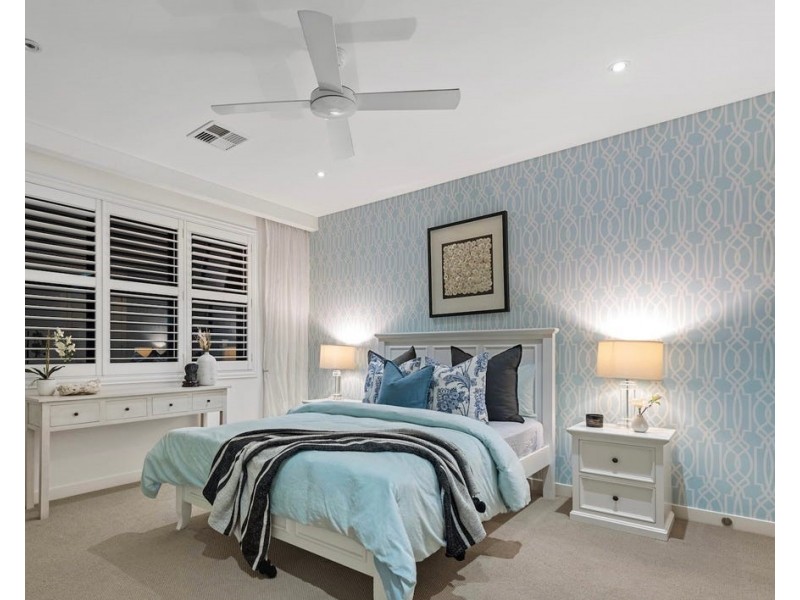 Sovereign Islands QLD 4216
