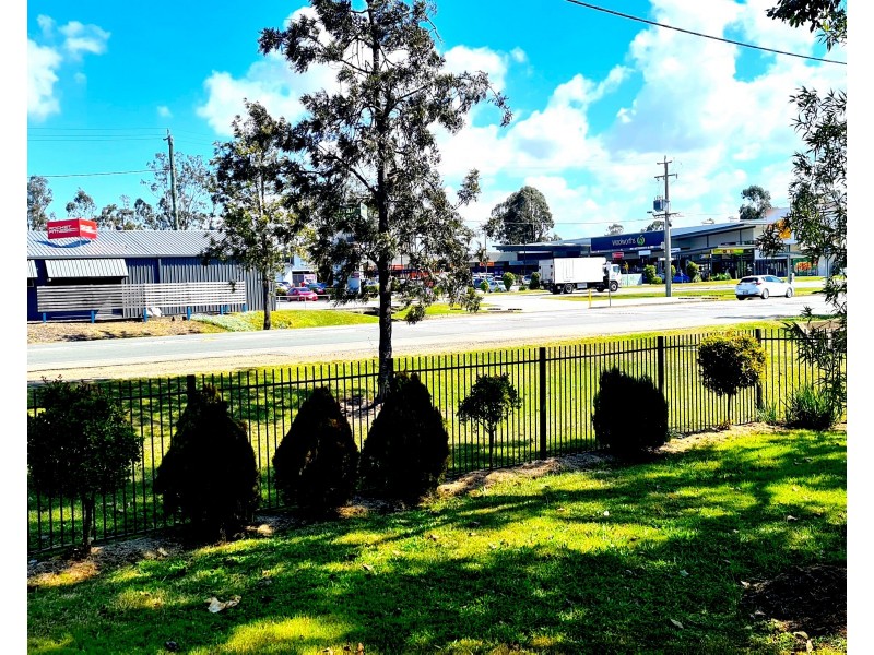 30 Burns Street, Fernvale QLD 4306