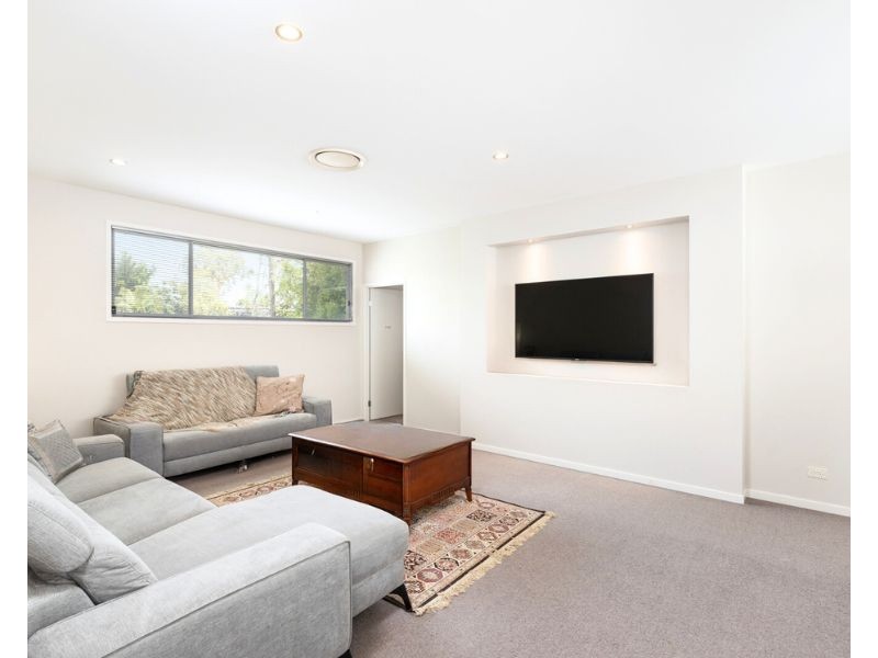 50 Ninth Avenue, St Lucia QLD 4067