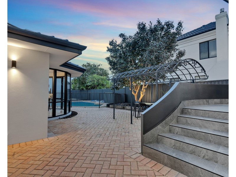 1 Neville Road, Dalkeith WA 6009